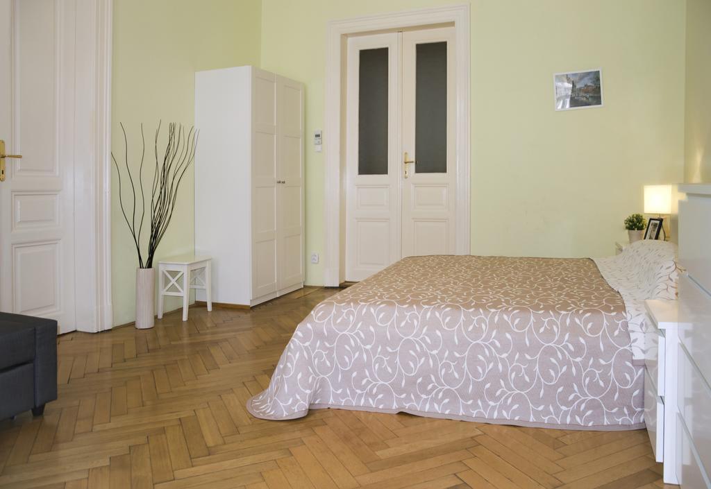 Modern Klimentská Praha